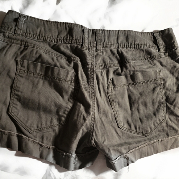 Forever 21 Army Green Linen Shorts  28 - Picture 2 of 2